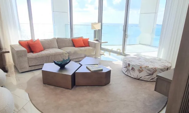 Недвижимость 2 Bedroom Exclusive Apartment For Sale in Limassol Seafront: 3