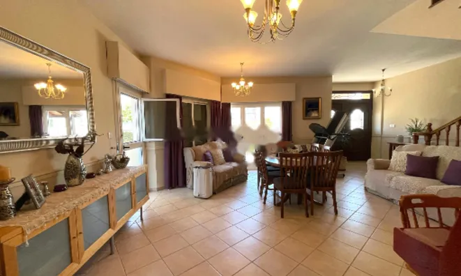 Недвижимость 5 Bedroom Detached house for Sale in Kiti, Larnaca: 2