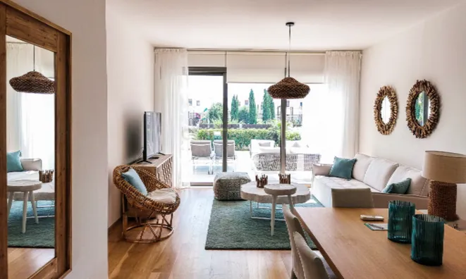 Недвижимость 3 Bedroom Luxury Villa For Sale in Mazotos, Larnaca: 9