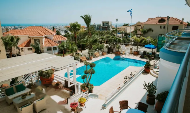 Недвижимость 6 Bedroom Villa for Sale in Agia Fyla, Limassol: 1