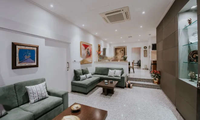 Недвижимость 6 Bedroom Villa for Sale in Agia Fyla, Limassol: 3