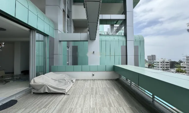 Недвижимость 3 Bedroom Apartment For Sale in Agios Tychonas, Limassol: 1