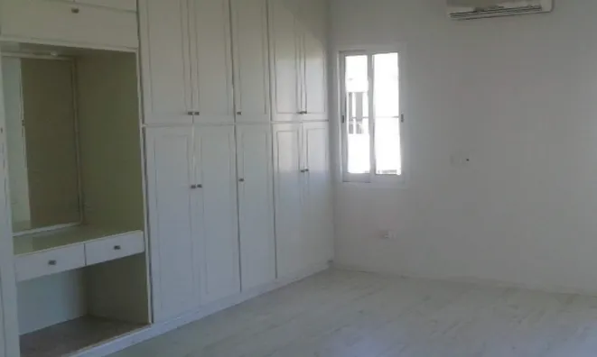 Недвижимость 4 Bedroom House For Sale in Limassol, Agios Tychonas: 10