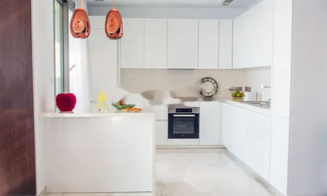 Недвижимость 2 Bedroom Sea Front Apartment For Sale in Limassol, Agios Tychon: 8