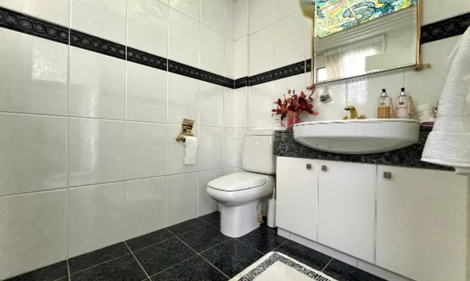 Недвижимость 6 Bedroom Detached house For Sale in Limassol City: 10