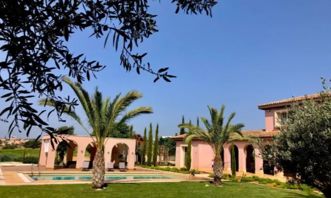 Недвижимость 4 Bedroom Tuscan Villa Style For Sale in Kato Polemidia: 7