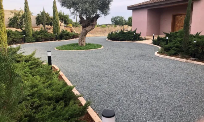 Недвижимость 4 Bedroom Tuscan Villa Style For Sale in Kato Polemidia: 9