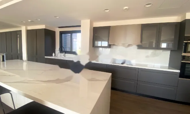 Недвижимость 4 Bedrooms Apartment For sale in Parekklisia, Limassol: 4