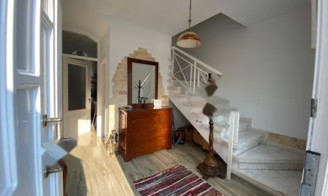 Недвижимость 2-Bedroom House for Sale in Limassol, Agios Tychon Tourist Area: 3