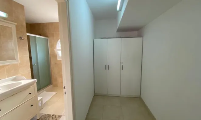 Недвижимость 2-Bedroom House for Sale in Limassol, Agios Tychon Tourist Area: 8