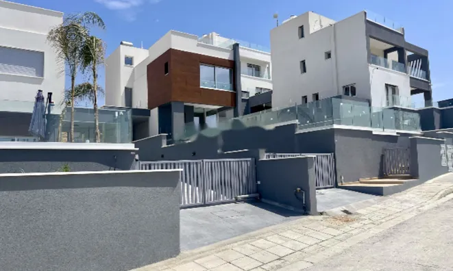 Недвижимость 3 Bedroom Villa For Sale in Pareklissia, Limassol: 2