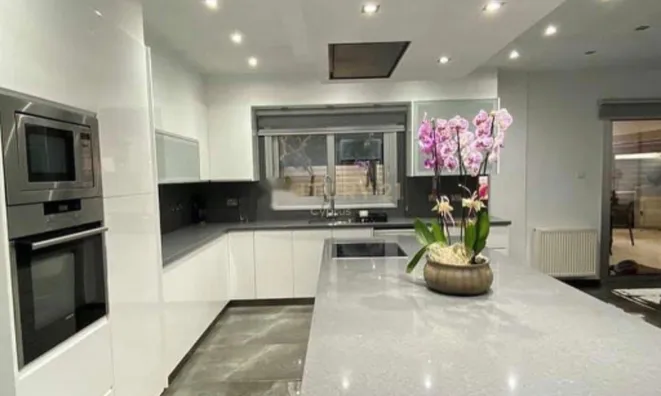 Недвижимость 6 Bedroom Detached House for Sale in Ekali, Limassol: 1