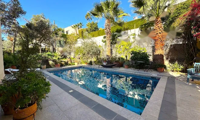 Недвижимость 4 Bedroom Villa for Sale in Agios Tychonas , Limassol: 1