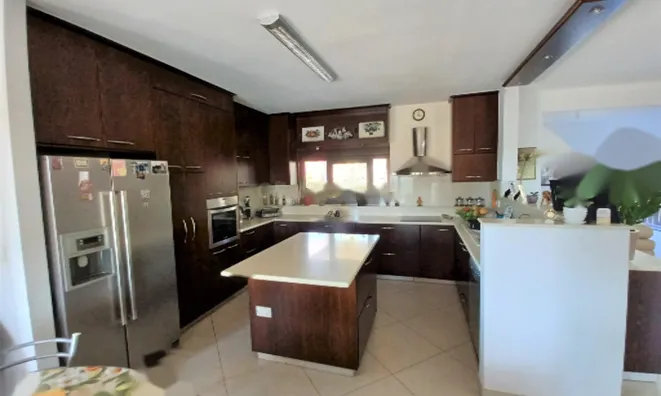Недвижимость 5 Bedroom Detached house for Sale in Sotira: 2