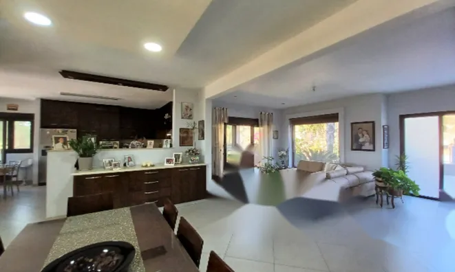 Недвижимость 5 Bedroom Detached house for Sale in Sotira: 3