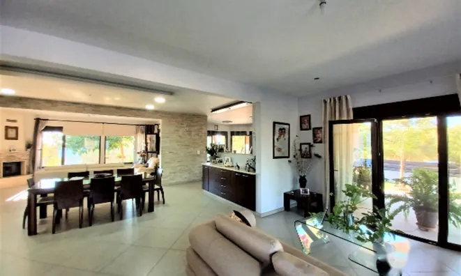 Недвижимость 5 Bedroom Detached house for Sale in Sotira: 4