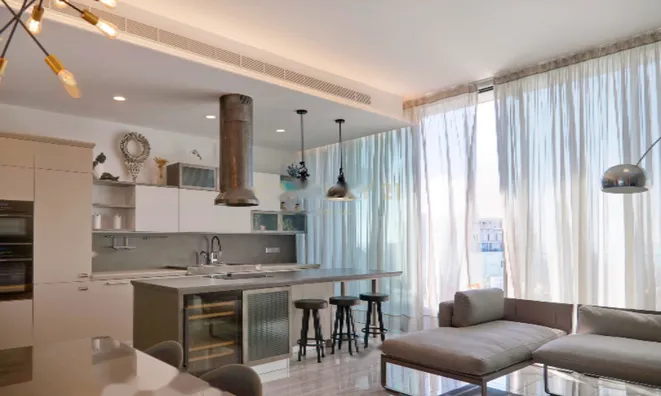 Недвижимость 3 Bedroom Apartment For Sale in Agios Tychonas, Limassol: 2