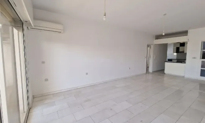 Недвижимость 3 Bedroom Apartment For Sale in Agios Ioannis, Limassol: 2