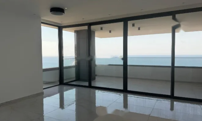 Недвижимость 2 Bedroom Apartment For Sale in Agios Tychonas, Limassol: 3