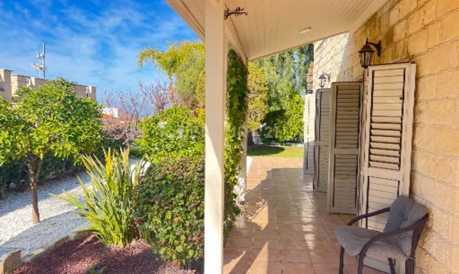 Недвижимость 3 Bedroom Luxury Villa for Sale in Peyia, Paphos: 8