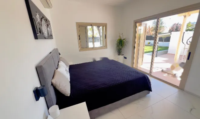 Недвижимость 3 Bedroom Luxury Villa for Sale in Peyia, Paphos: 19