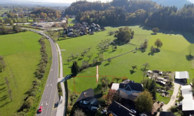 Недвижимость Участок, застройка Блед: 2