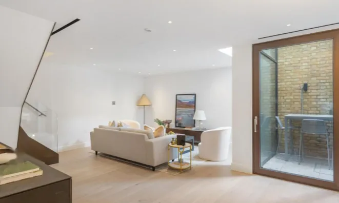 Недвижимость Old Church Street: 17