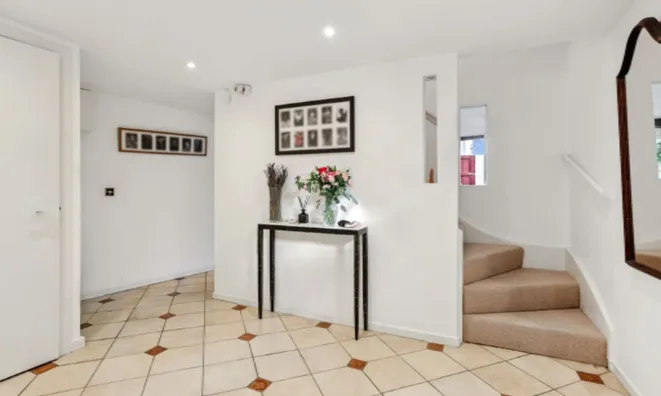 Недвижимость Flood Street: 25