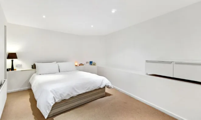 Недвижимость Flood Street: 27