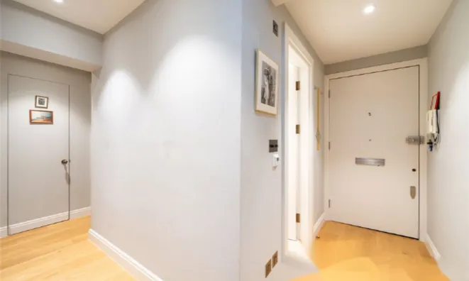 Недвижимость Crown Lodge, 12 Elystan Street, Chelsea: 2