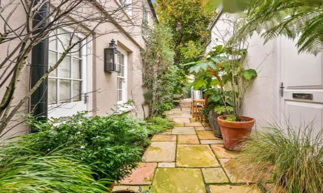 Недвижимость Upper Cheyne Row: 6