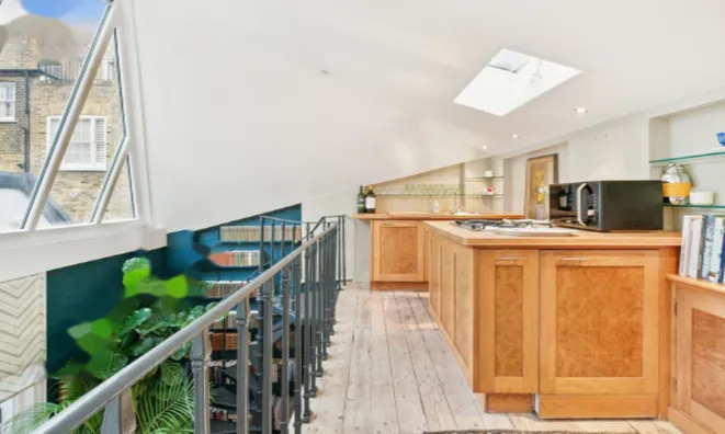 Недвижимость Upper Cheyne Row: 15