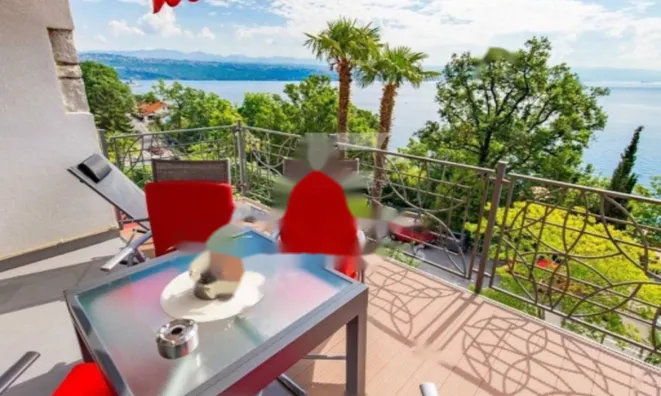 Недвижимость Четырехкомнатная квартира Центр: 2