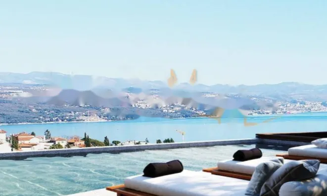 Недвижимость Четырехкомнатная квартира в Опатии: 1