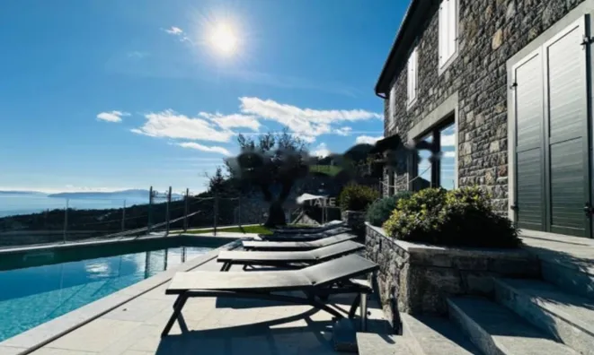 Недвижимость Семейный дом 250 м², Запад, Опатия: 11