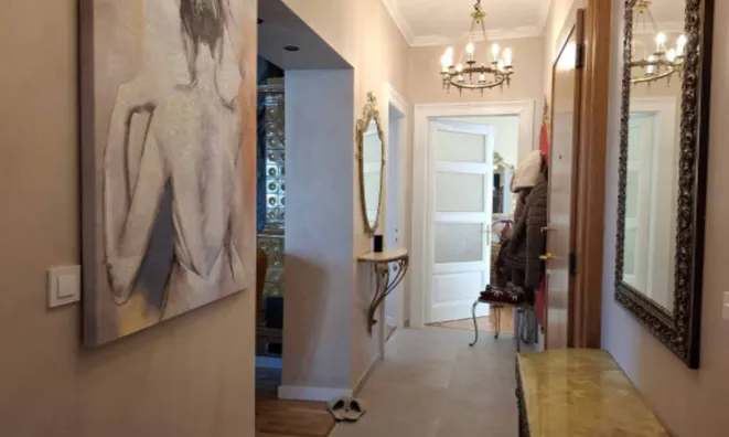 Недвижимость Трёхкомнатная квартира в центре: 7