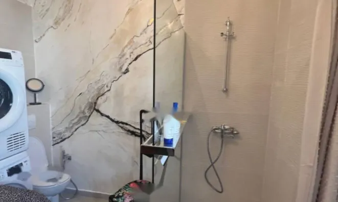 Недвижимость Трёхкомнатная квартира в центре: 10