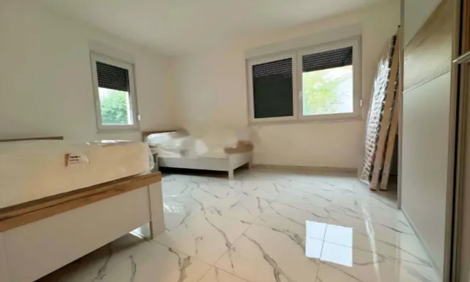 Недвижимость Трёхкомнатная квартира Побри: 7