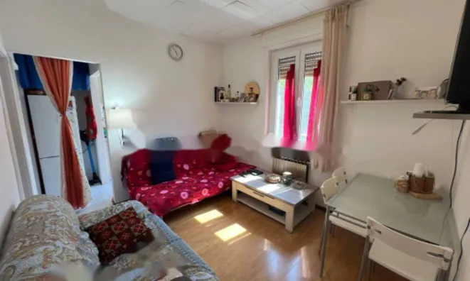 Недвижимость Четырехкомнатная в центре Гориции: 4