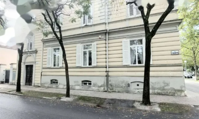 Недвижимость Двухкомнатная квартира Центр: 1