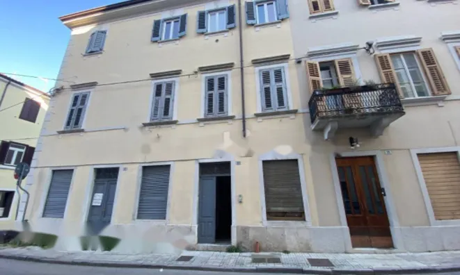 Недвижимость Трехкомнатная квартира Горица: 26