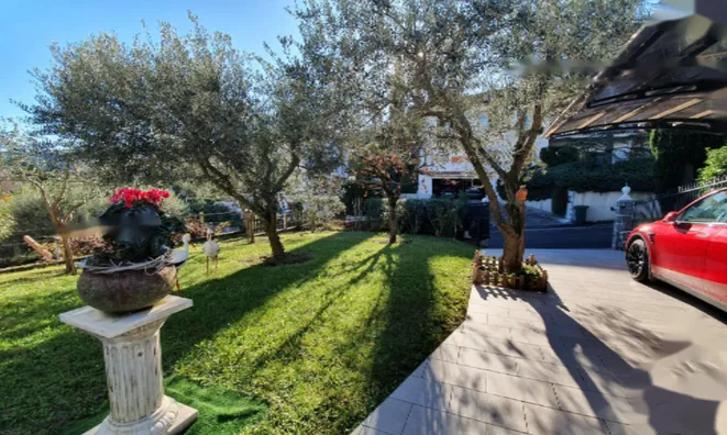 Недвижимость Дом Новый Изола Ягоде: 2