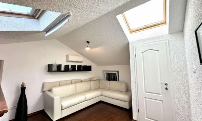 Недвижимость Дом с террасой Ново Пиран.: 13