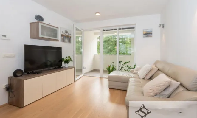 Недвижимость Квартира многокомнатная Врховцы: 2