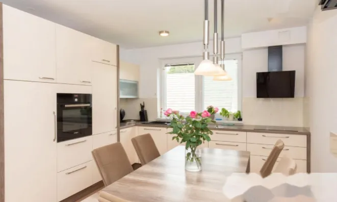 Недвижимость Квартира многокомнатная Врховцы: 3