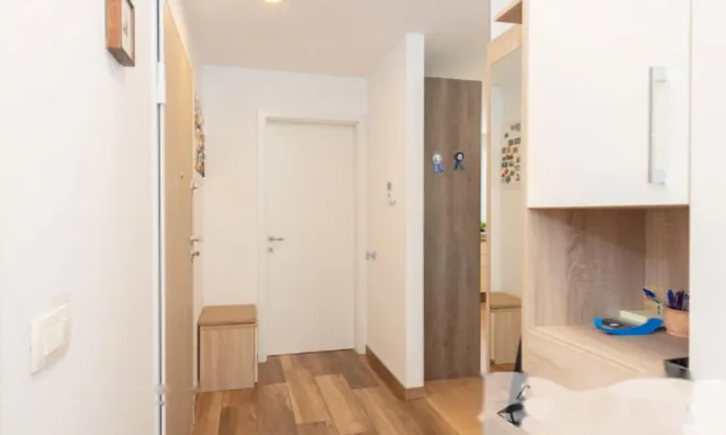 Недвижимость Квартира многокомнатная Врховцы: 15