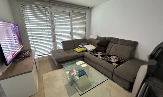 Недвижимость Квартира, 3 комнаты в Безиграде: 2