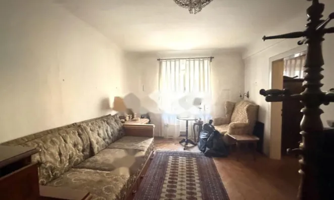 Недвижимость Трехкомнатная квартира Центр: 7