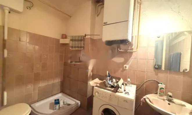 Недвижимость Трехкомнатная квартира Центр: 8