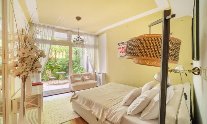 Недвижимость Квартира 4.5 Комнаты в Центре: 8